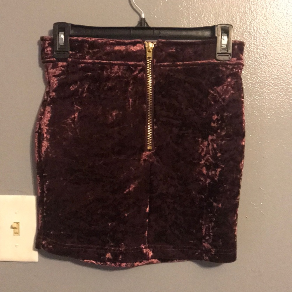 Forever 21 maroon velvet mini skirt